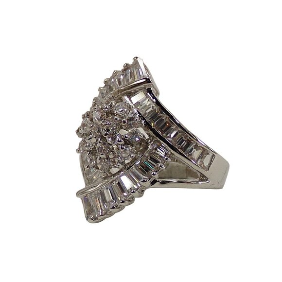 Large clear cubic zirconia stone ring with baguette and round stones Size 8 - Picture 2 of 9